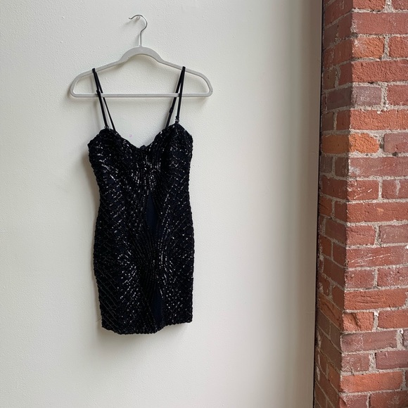 Oh Polly sequined bodycon dress (with removable straps) - Picture 1 of 4